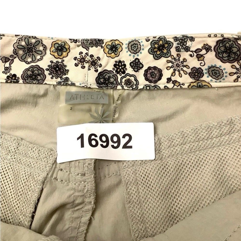 Athleta Bermuda Shorts Beige Size 2 Stretch Pockets Mid-Rise Pockets - Picture 10 of 10